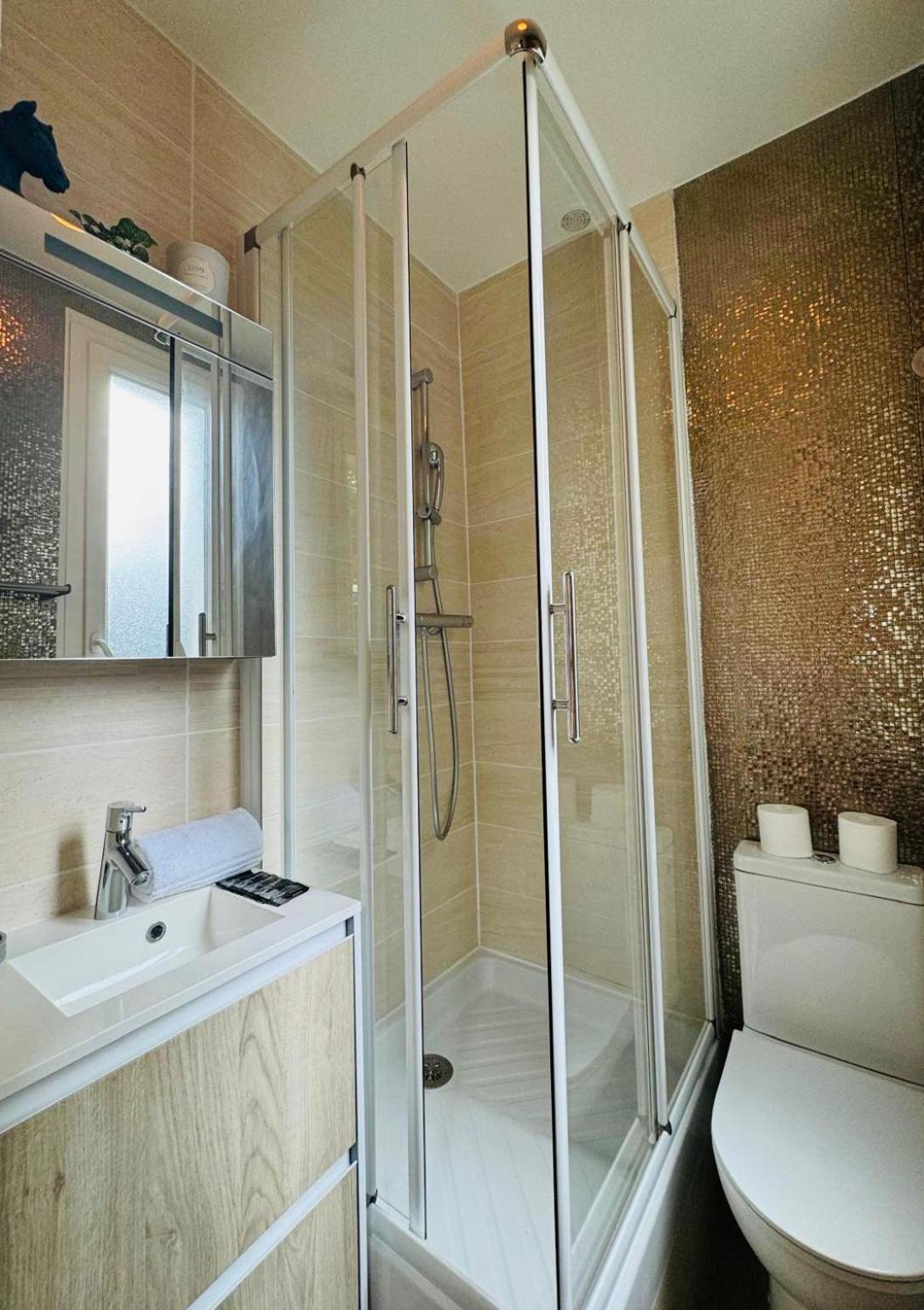 Charmant Appartement Au Coeur De Montmartre! Paris Ngoại thất bức ảnh